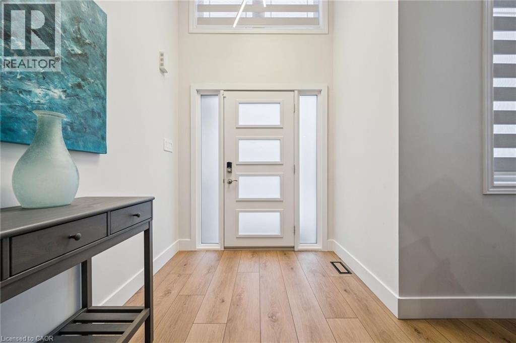 28 Kathleen Court, Hamilton, ON - Indoor Photo Showing Other Room