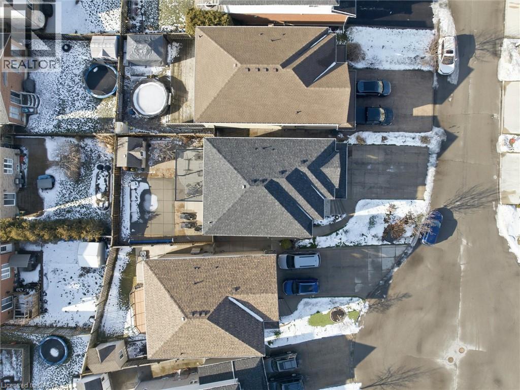 28 Kathleen Court, Hamilton, ON - Outdoor With View