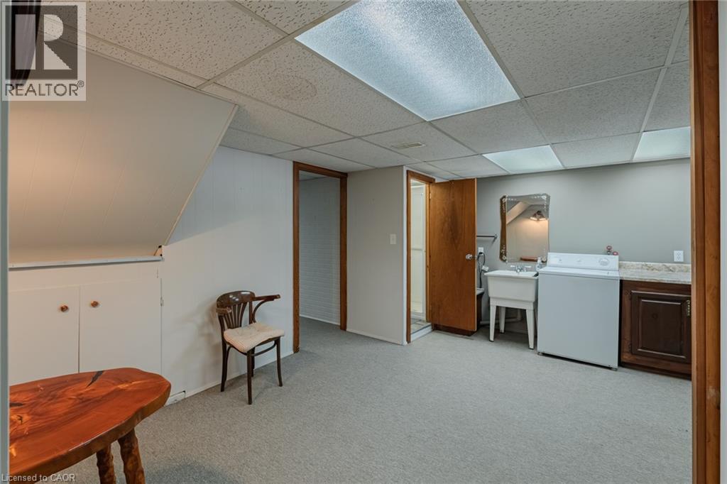 25 Charlton Crescent, Simcoe, ON - Indoor Photo Showing Laundry Room