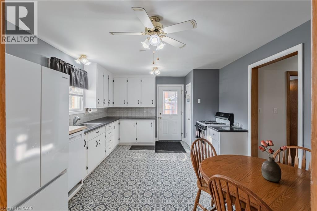 25 Charlton Crescent, Simcoe, ON - Indoor