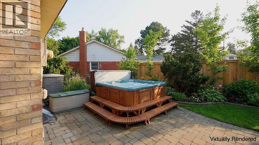 4240 Dunvegan Road, Burlington, ON - Outdoor With Exterior