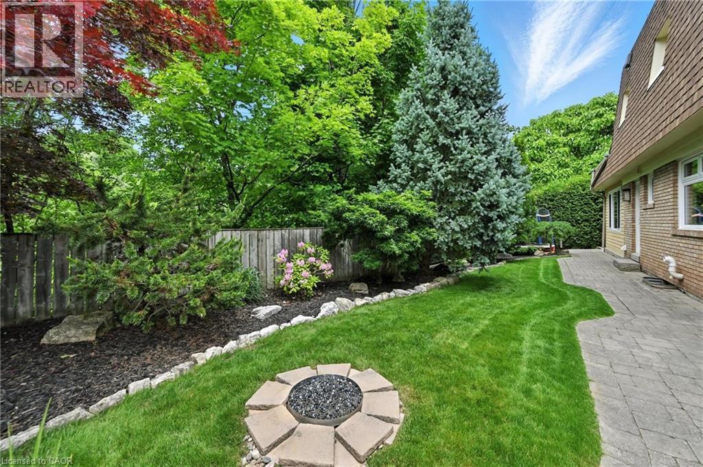 4240 Dunvegan Road, Burlington, ON - Outdoor