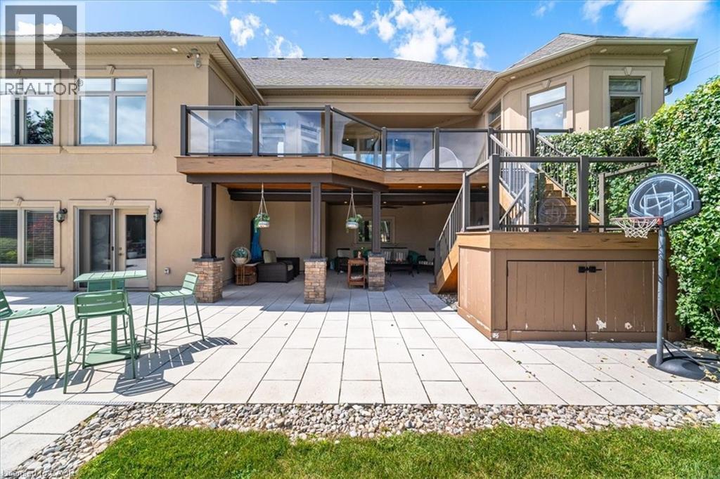 86 Canters Close, Kitchener, ON - Outdoor