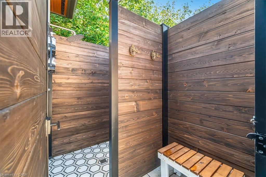 outdoor shower - 86 Canters Close, Kitchener, ON - Photo Showing Other Room