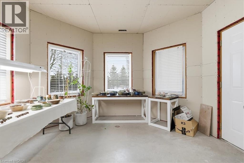 bonus space - 86 Canters Close, Kitchener, ON - Indoor Photo Showing Other Room