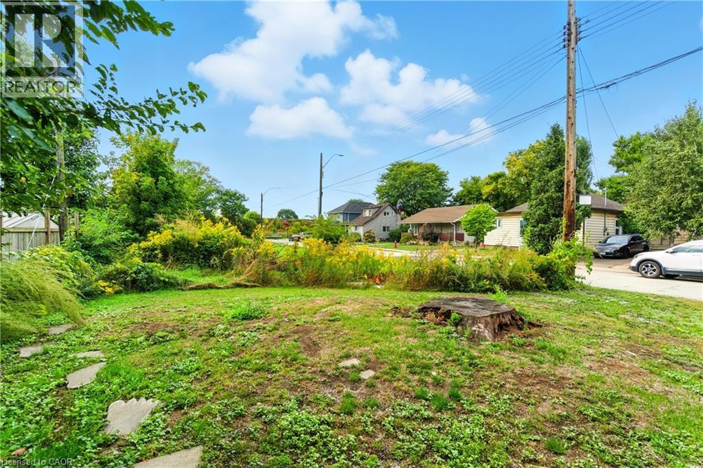 684 Beach Boulevard, Hamilton, ON - Outdoor