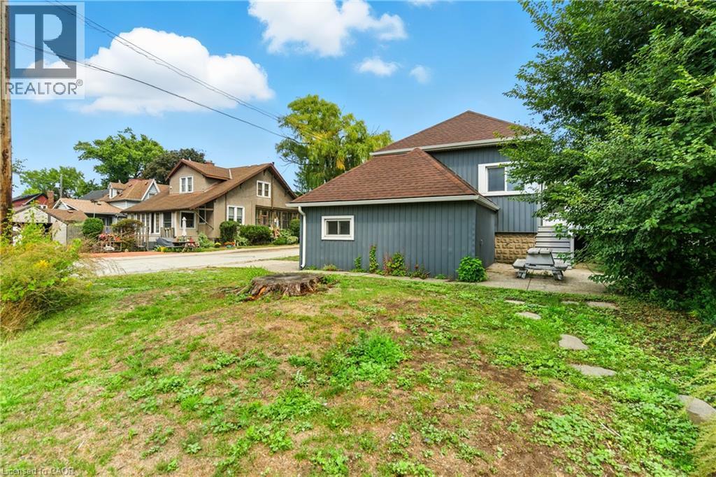 684 Beach Boulevard, Hamilton, ON - Outdoor