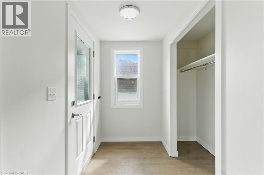 684 Beach Boulevard, Hamilton, ON - Indoor Photo Showing Other Room