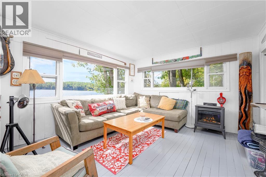 1230 Forsters Road, Minden Hills, ON - Indoor Photo Showing Living Room