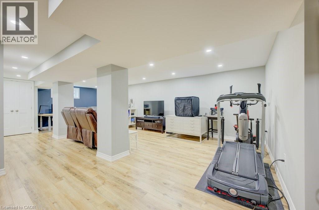 1 Bryant Court, Hamilton, ON - Indoor Photo Showing Gym Room