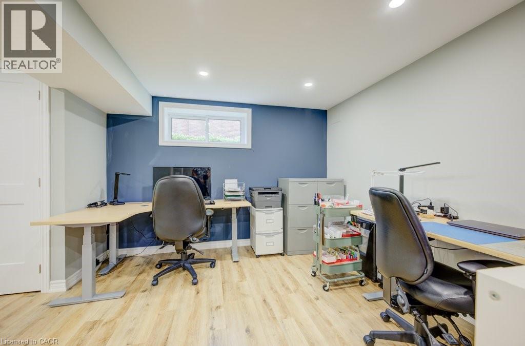1 Bryant Court, Hamilton, ON - Indoor Photo Showing Office