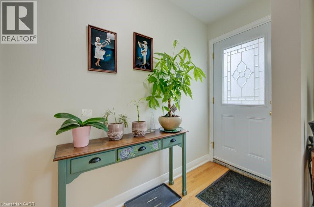 1 Bryant Court, Hamilton, ON - Indoor Photo Showing Other Room