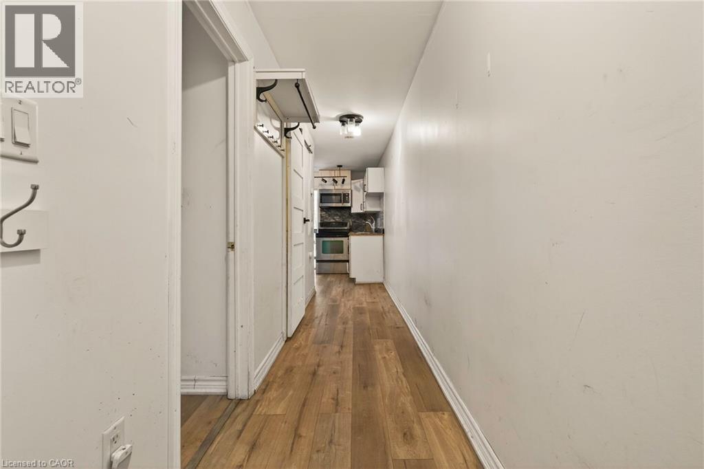 218 East 8Th Street, Hamilton, ON - Indoor Photo Showing Other Room