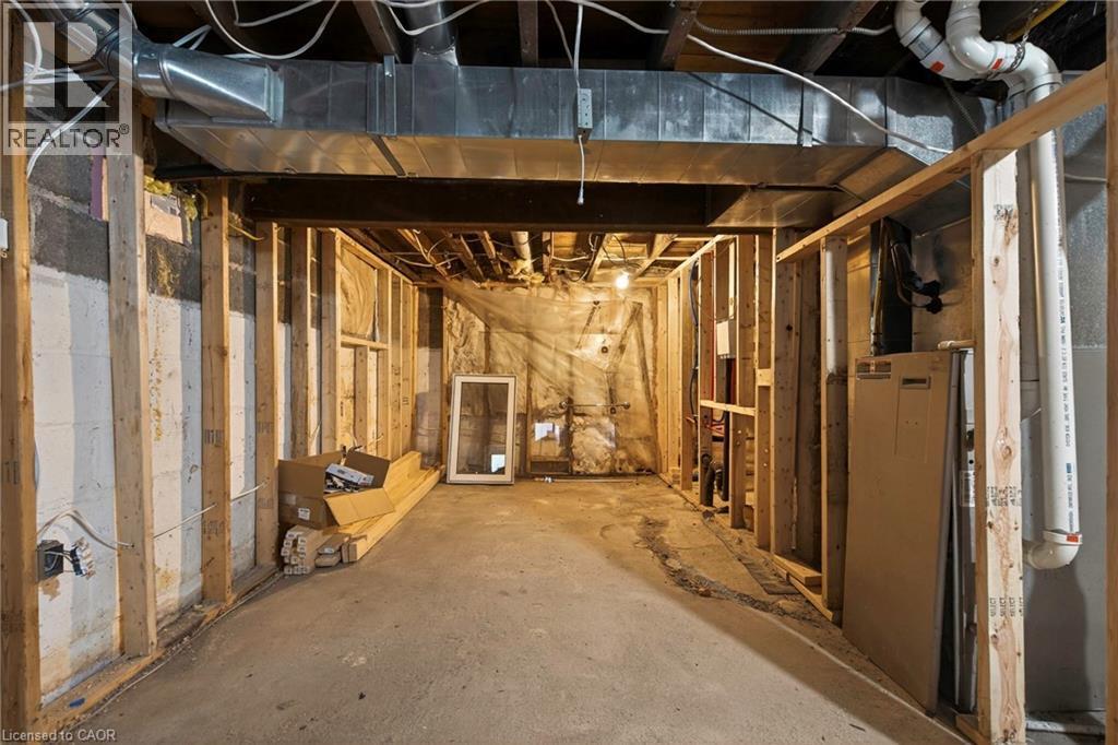 218 East 8Th Street, Hamilton, ON - Indoor Photo Showing Basement