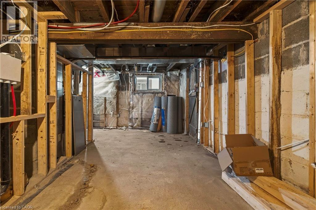 218 East 8Th Street, Hamilton, ON - Indoor Photo Showing Basement