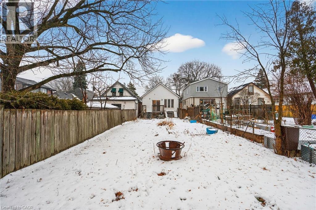 218 East 8Th Street, Hamilton, ON - Outdoor