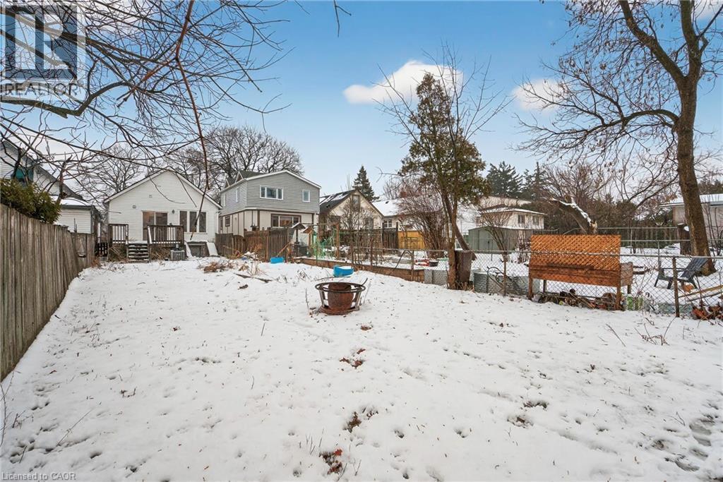 218 East 8Th Street, Hamilton, ON - Outdoor