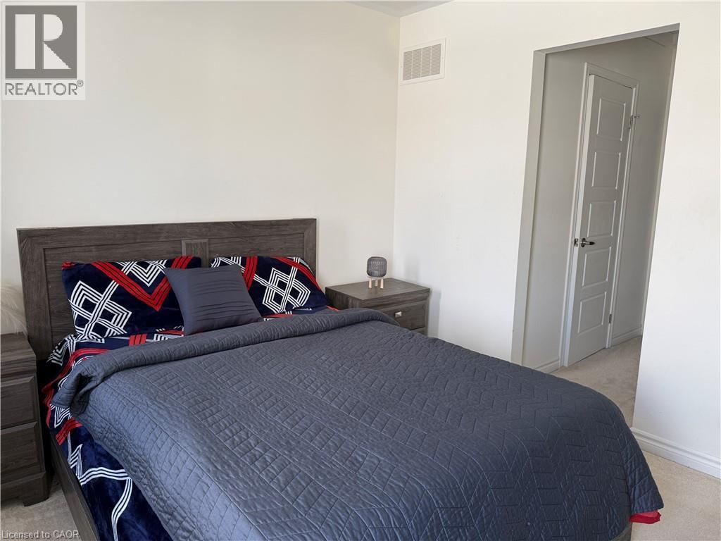 922 Apple Hill Lane, Kitchener, ON - Indoor Photo Showing Bedroom