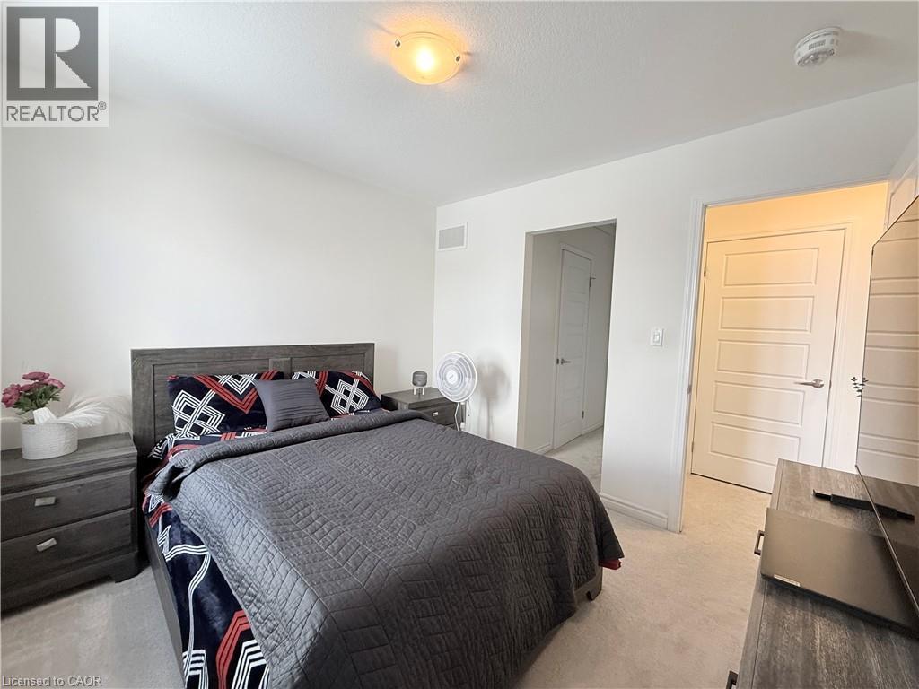 922 Apple Hill Lane, Kitchener, ON - Indoor Photo Showing Bedroom