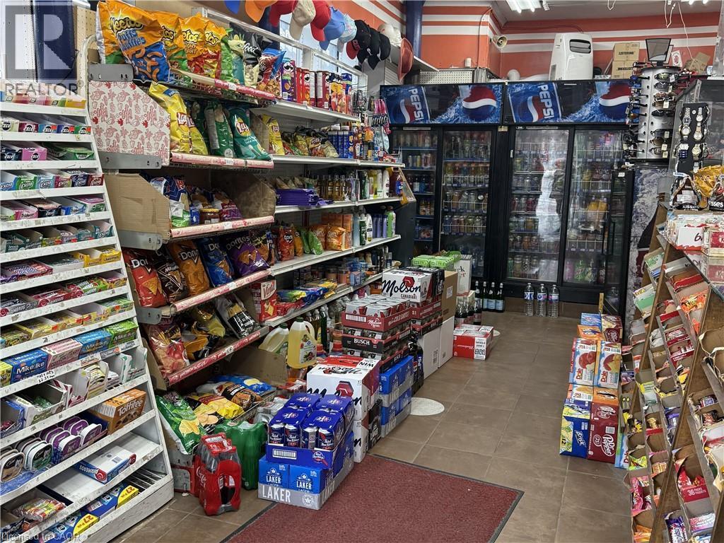 1 King Street E, Hamilton, ON