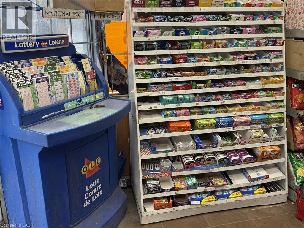 1 King Street E, Hamilton, ON