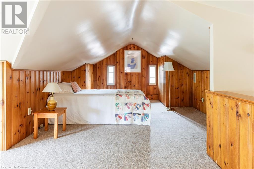 74 Chedoke Avenue, Hamilton, ON - Indoor Photo Showing Other Room