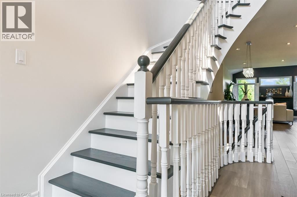 2357 Woodfield Road, Oakville, ON - Indoor Photo Showing Other Room