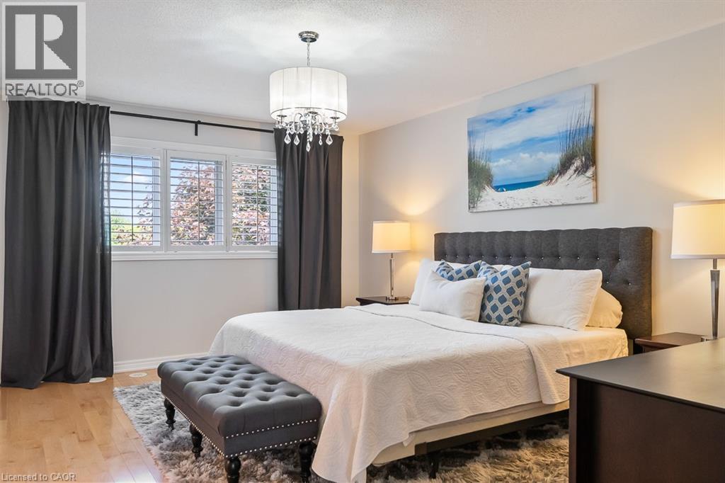 2357 Woodfield Road, Oakville, ON - Indoor Photo Showing Bedroom