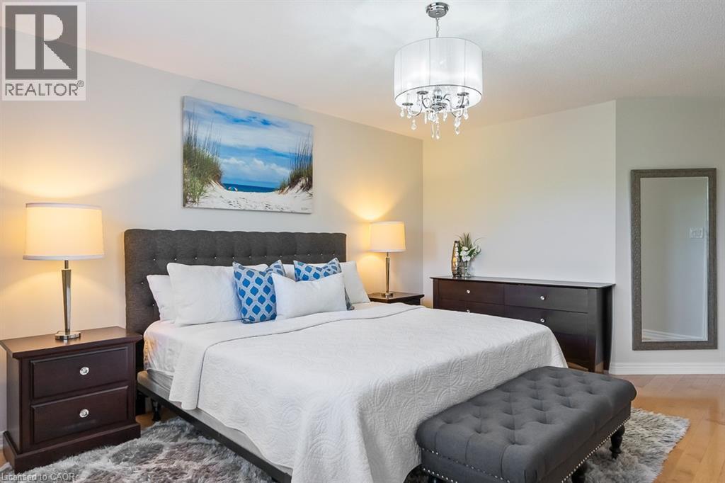 2357 Woodfield Road, Oakville, ON - Indoor Photo Showing Bedroom