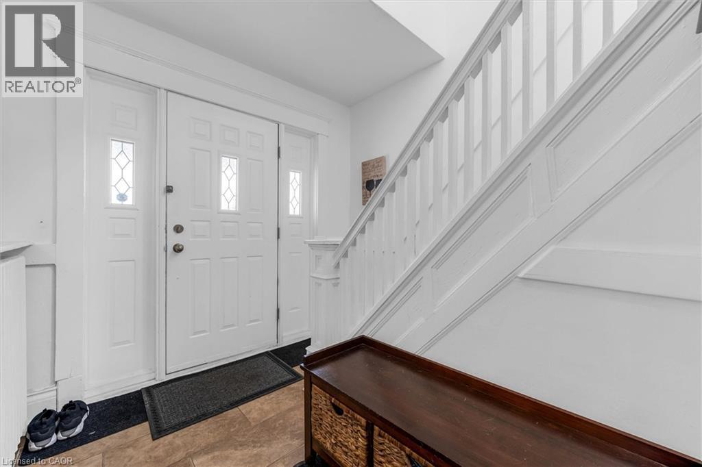 Foyer with stairs - 35 Bayfield Avenue, Hamilton, ON - Indoor Photo Showing Other Room