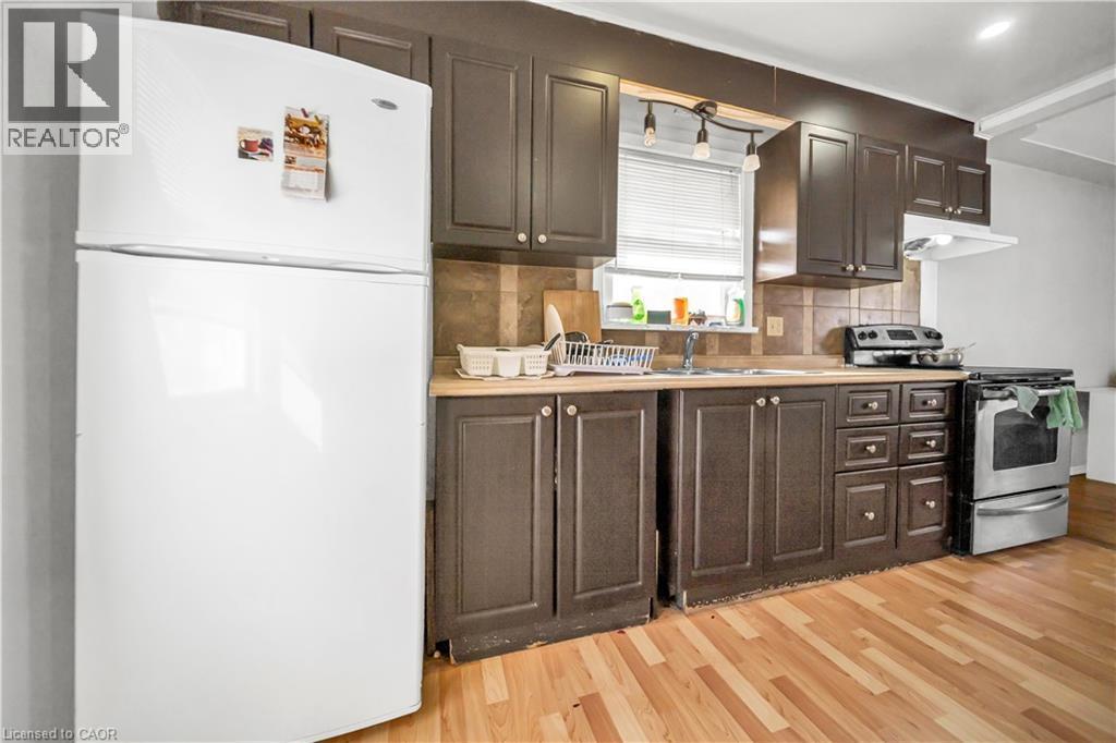 259 Franklin Street S, Kitchener, ON - Indoor Photo Showing Kitchen