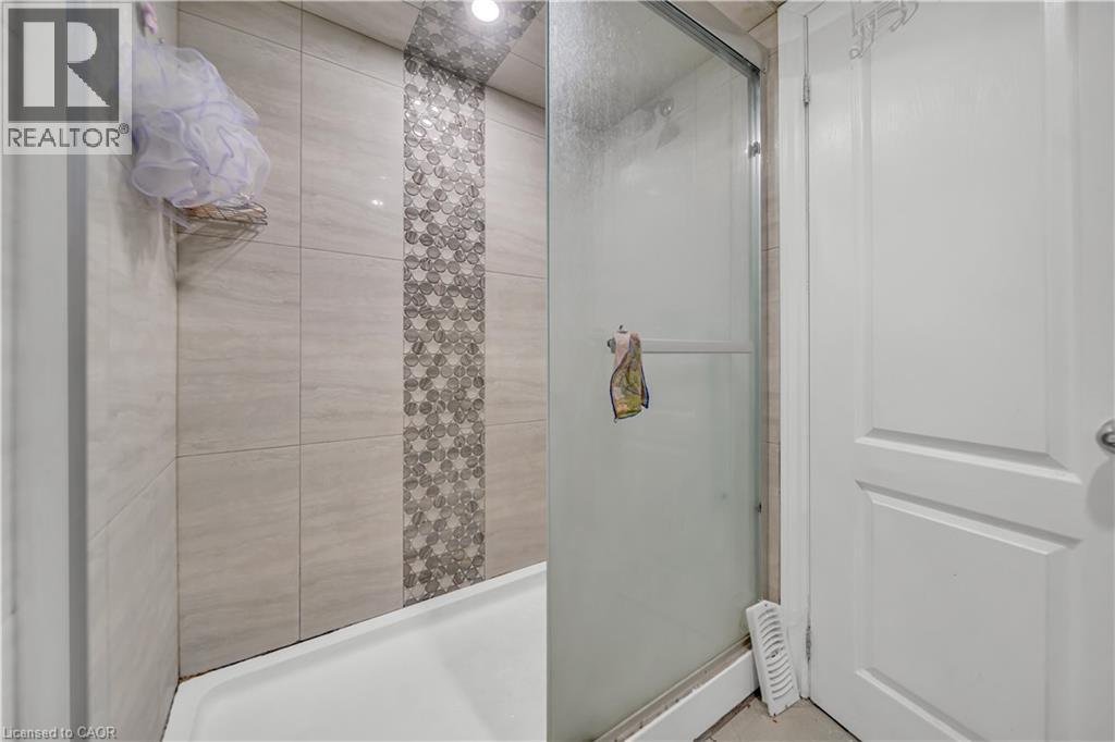 259 Franklin Street S, Kitchener, ON - Indoor Photo Showing Bathroom