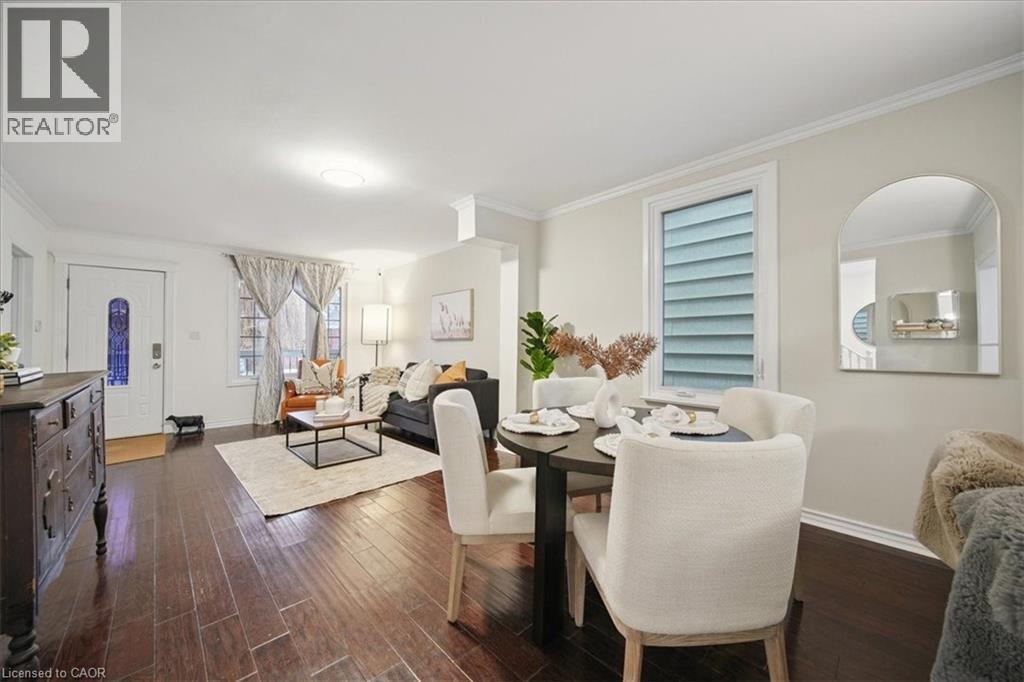 171 Paling Avenue, Hamilton, ON - Indoor Photo Showing Dining Room