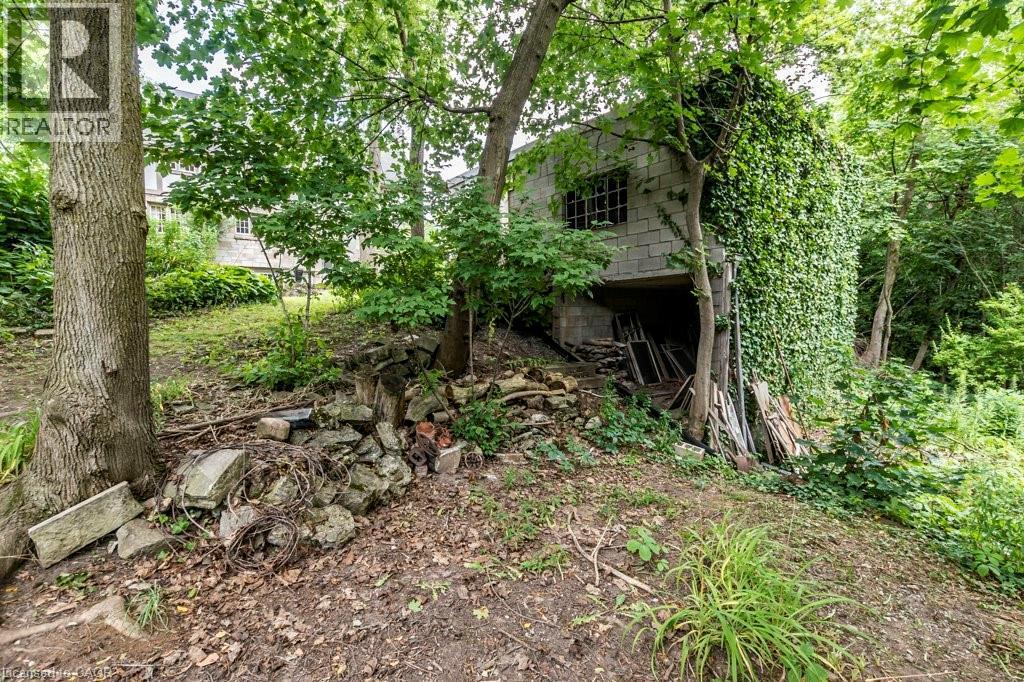 128 River Road, Welland, ON - Outdoor