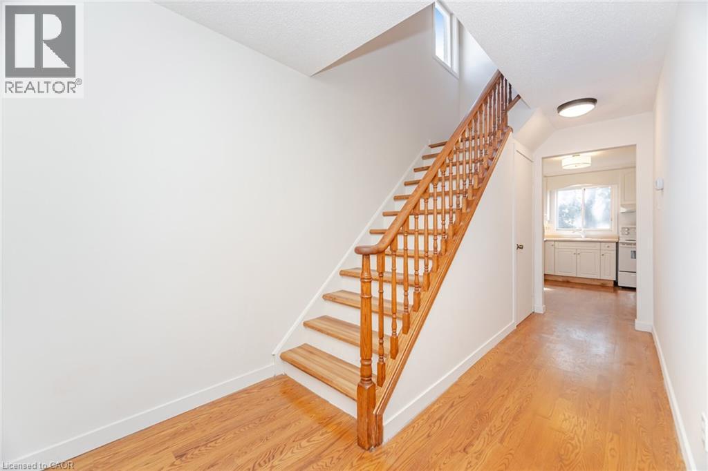 21 Horning Drive, Hamilton, ON - Indoor Photo Showing Other Room