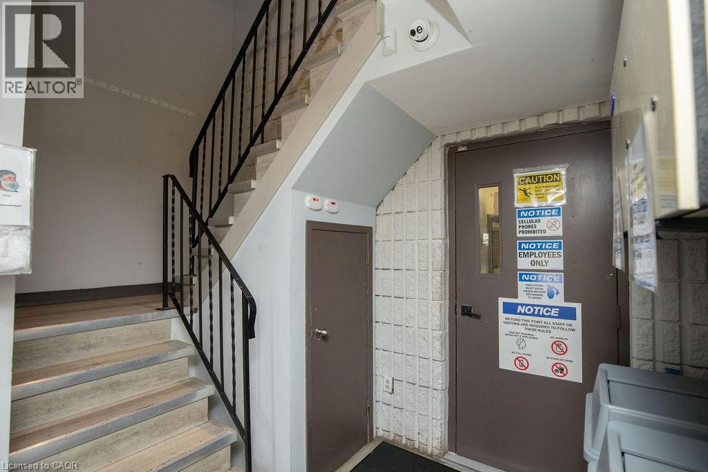 190 Hempstead Drive, Hamilton, ON