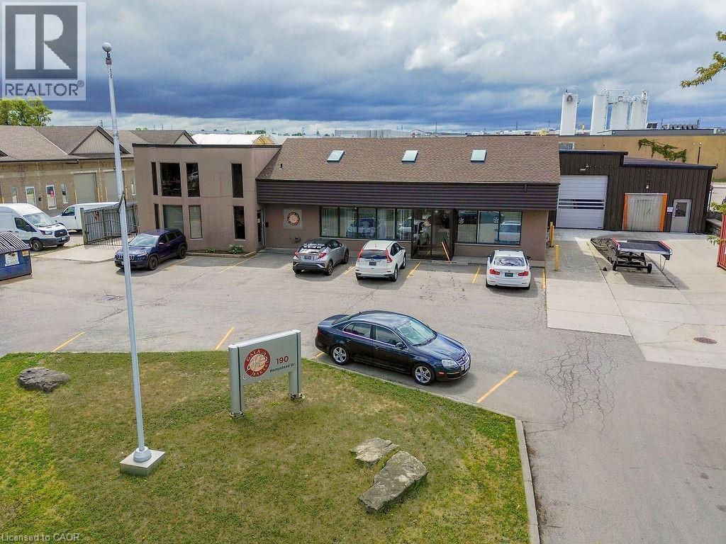 190 Hempstead Drive, Hamilton, ON