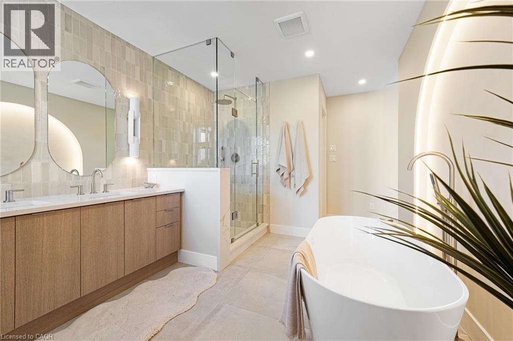 452 Westhaven Street, Waterloo, ON - Indoor Photo Showing Bathroom