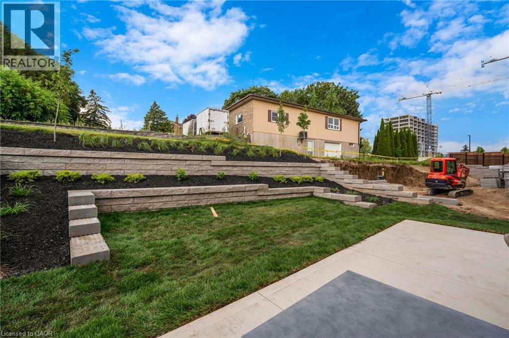 452 Westhaven Street, Waterloo, ON - Outdoor