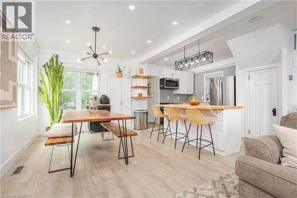 826 Beach Boulevard, Hamilton, ON - Indoor