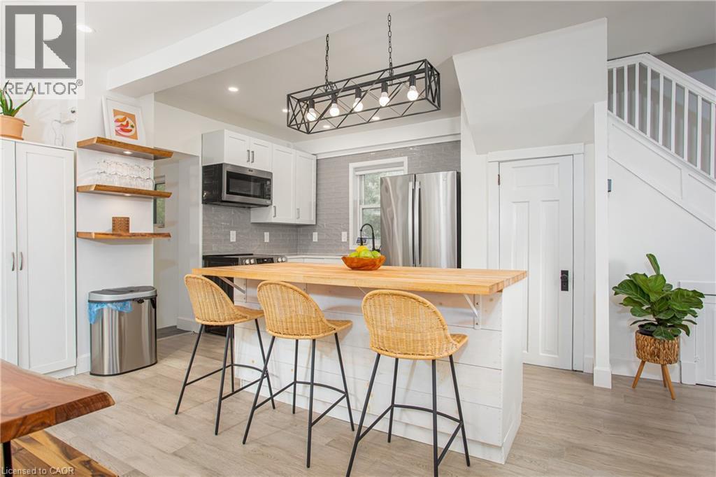 826 Beach Boulevard, Hamilton, ON - Indoor