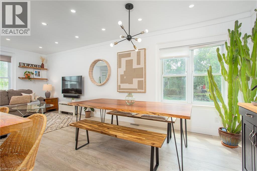 826 Beach Boulevard, Hamilton, ON - Indoor