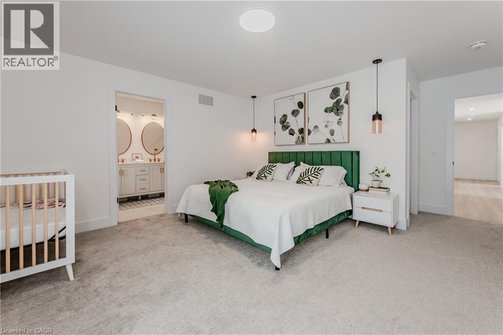 195 Riverbank Drive, Cambridge, ON - Indoor Photo Showing Bedroom