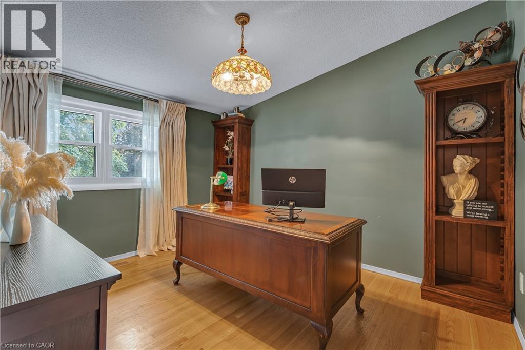 316 Fennell Avenue W, Hamilton, ON - Indoor Photo Showing Office