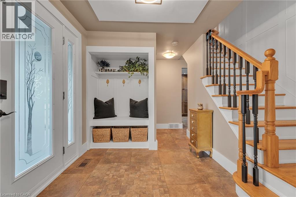 316 Fennell Avenue W, Hamilton, ON - Indoor Photo Showing Other Room