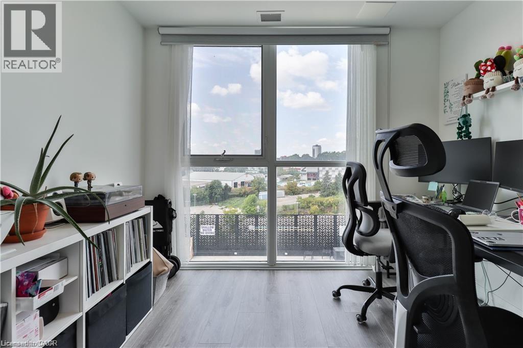 108 Garment Street Unit# 708, Kitchener, ON - Indoor Photo Showing Office