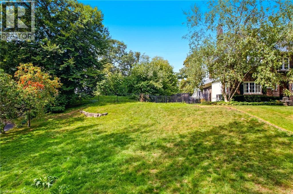 3063 Woodland Park Drive, Burlington, ON