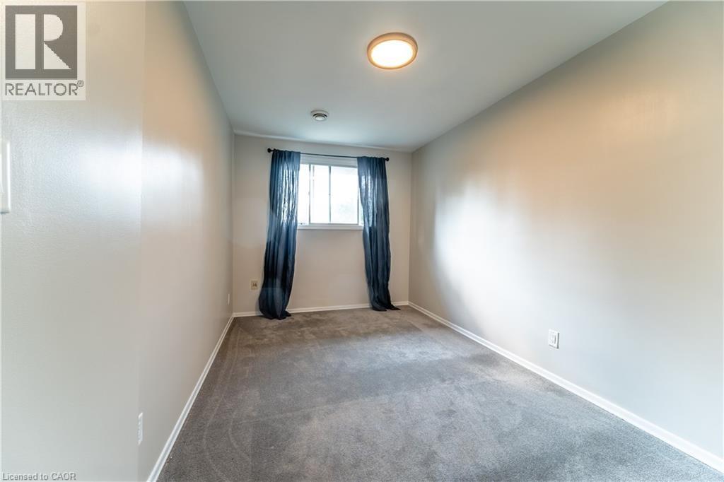 100 North Park Street, Brantford, ON - Indoor Photo Showing Other Room