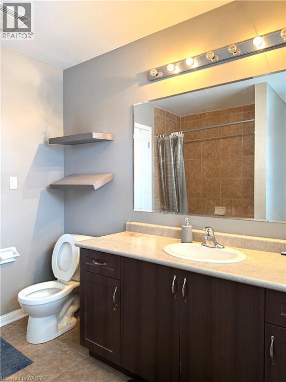 183 Chase Crescent, Cambridge, ON - Indoor Photo Showing Bathroom