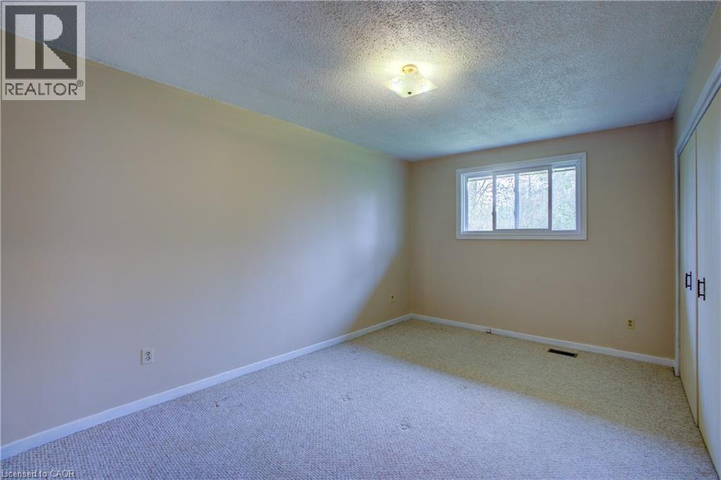 271 Forest Glen Crescent, Mount Forest, ON - Indoor Photo Showing Other Room
